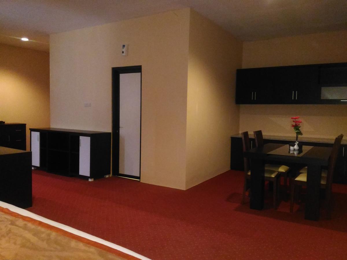 Grand Royal Taliwang Hotel Номер фото